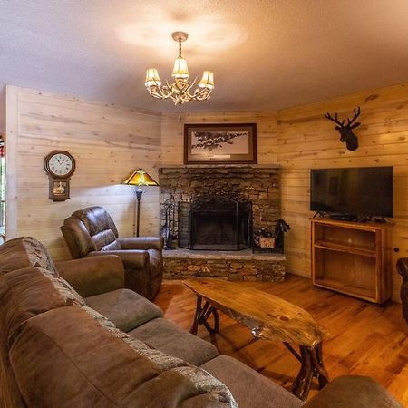 Pet Friendly Luxury Cabin Near Helen With Fire Pit 克利夫兰 外观 照片