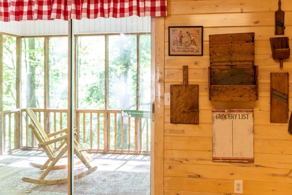 Pet Friendly Luxury Cabin Near Helen With Fire Pit 克利夫兰 外观 照片