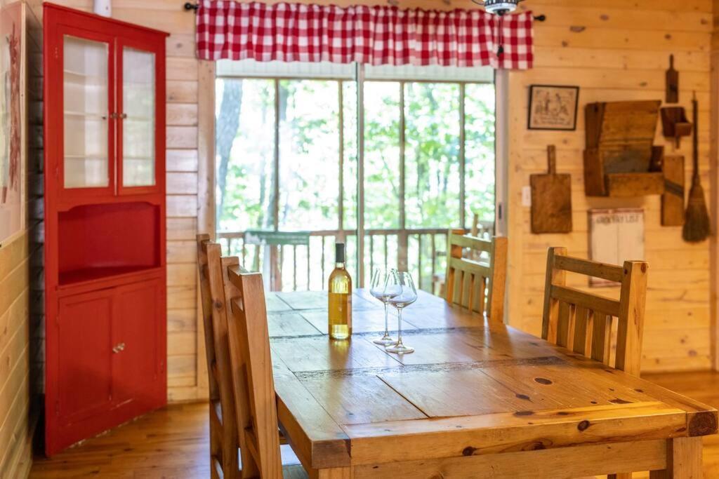 Pet Friendly Luxury Cabin Near Helen With Fire Pit 克利夫兰 外观 照片