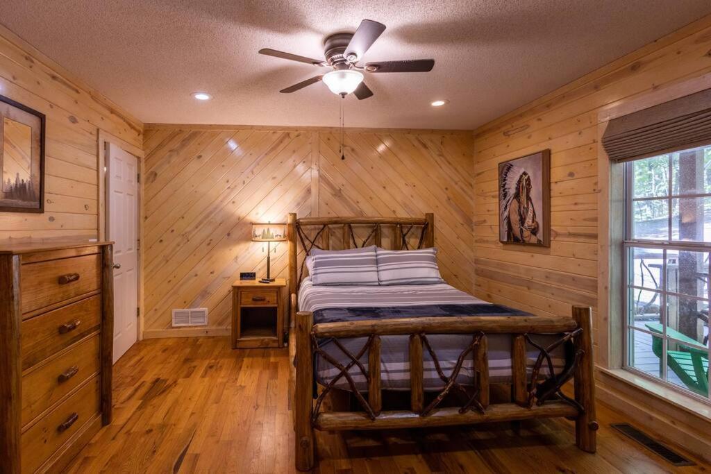 Pet Friendly Luxury Cabin Near Helen With Fire Pit 克利夫兰 外观 照片
